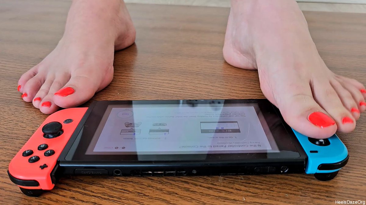 DazeOrg's tweet photo. https://t.co/88df86zYiW #crush #objectcrush #electronicscrush #consolecrush #nintendocrush #nintendo #switch #nintendoswitchcrush #c4s #clips4sale  #barefoot #barefeet #foot #feet #footfetish #feetfetish #footpic #sandals #flipflops #martens #docs #drmartens #crushfetish https://t.co/lZpp3WOH35