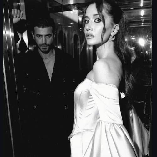 saraa🐇 tweet media