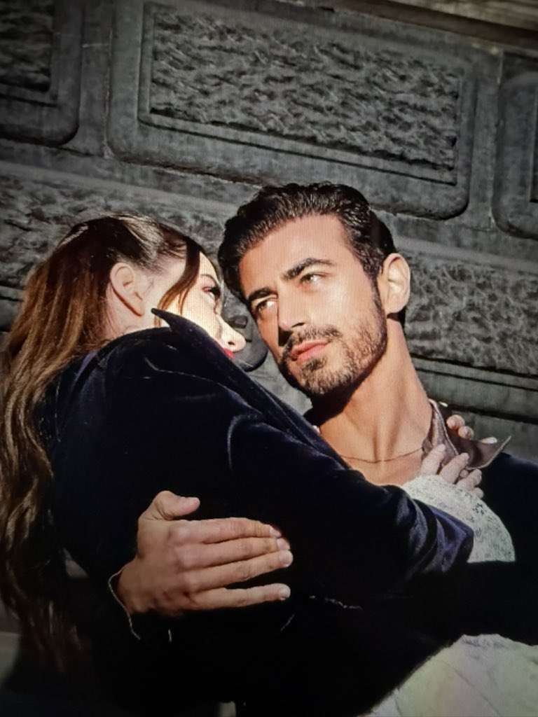 saraa🐇 tweet media