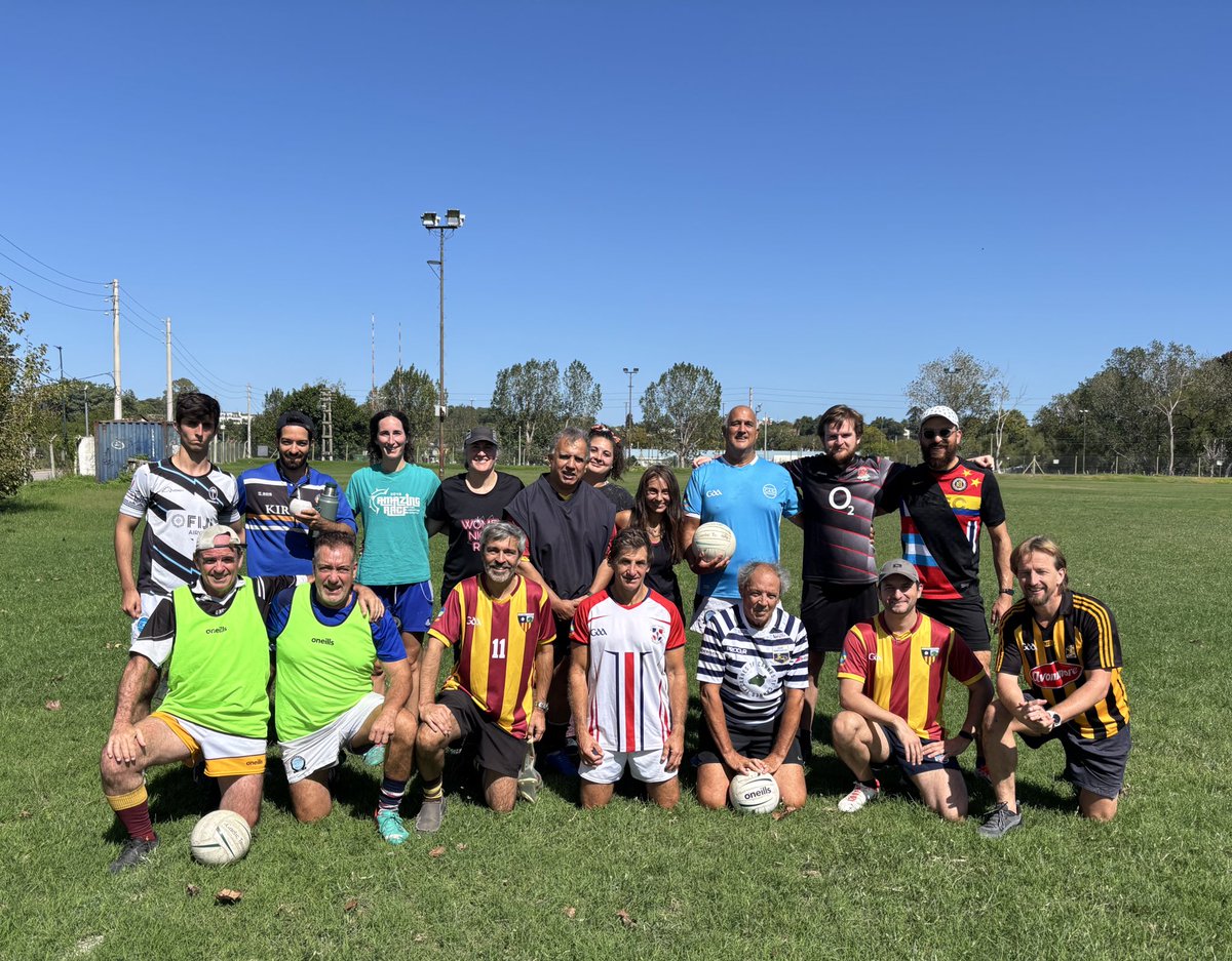 CuencaGAA's tweet photo. #fútbolgaélico 🏐☘️ Un partidazo hoy en un glorioso sábado ☀️ con una cancha ideal y un juego intenso en el Parque Gaélico de la ribera de San Isidro, Buenos Aires 🇦🇷
Vamos Gaélicos! 💪
Cuenca del Plata GAA
#unidosenelencuentro https://t.co/uAqfDXT8HW