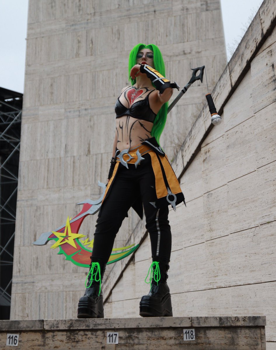 riding yone 🌕 tweet media