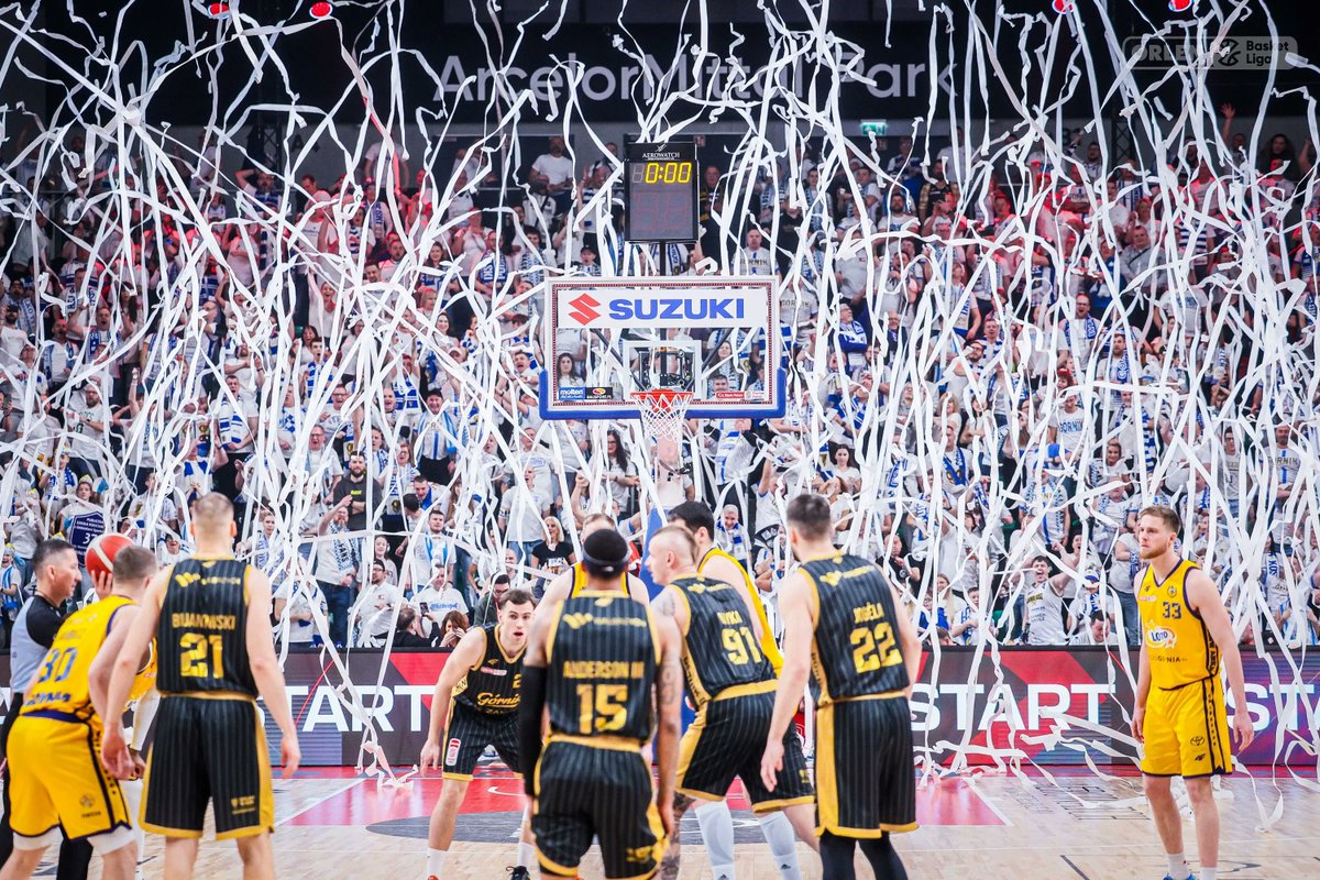 Karol Wasiek tweet media