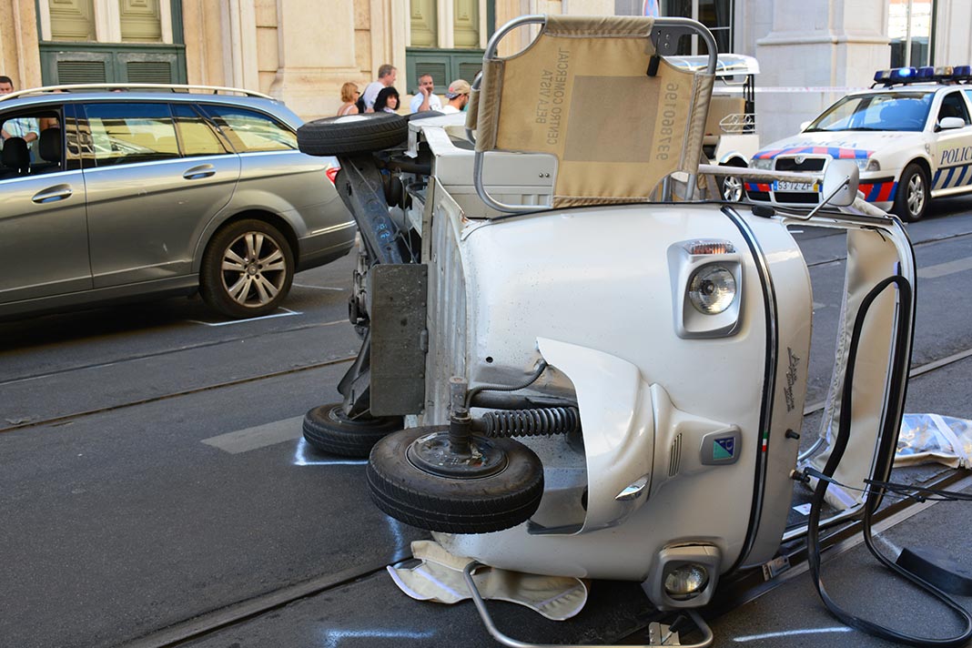 Did Joan Mir Crash Today? 🥃 tweet media