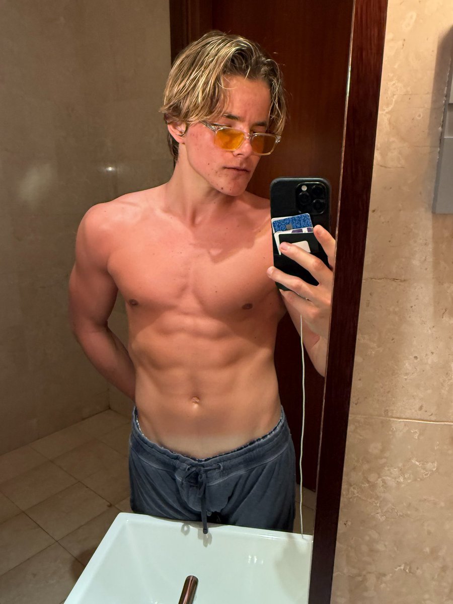 BowTiedYukon tweet media