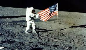 Solo 12  personas han caminado sobre la superficie de la luna milenio.com/ciencia-y-salu…