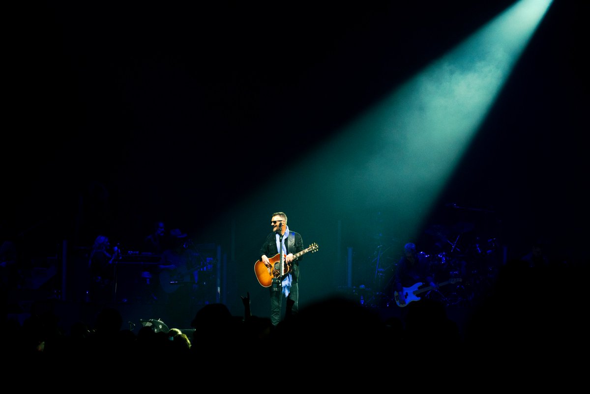 Eric Church tweet media