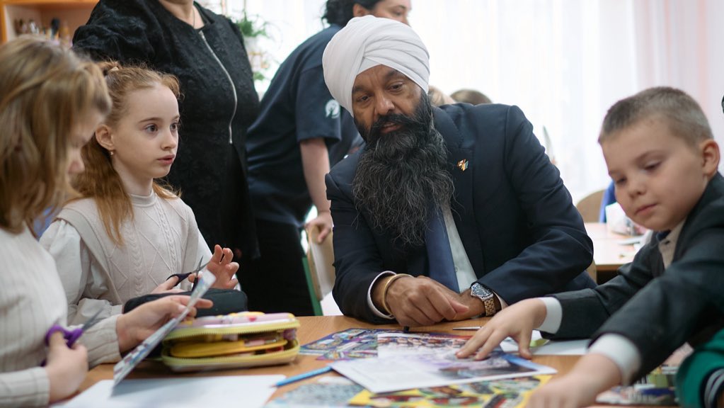 randeepssarai's tweet photo. Russia has stolen thousands of Ukrainian children, depriving them of their childhoods, their families, and their culture. As Canada continues to help the return of children, we must also ensure they have the tools to address trauma and reintegrate when they come home. https://t.co/4OxnOMwjGP