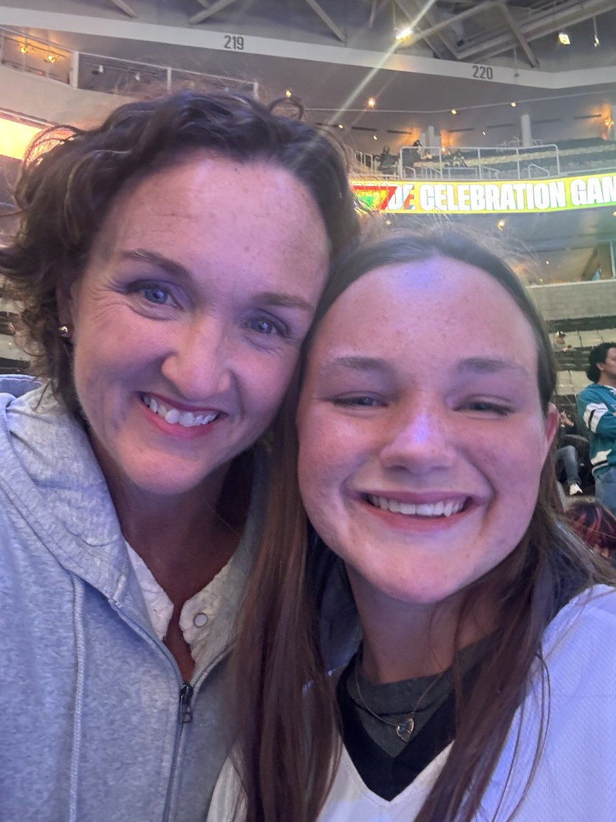 Katie Porter tweet media