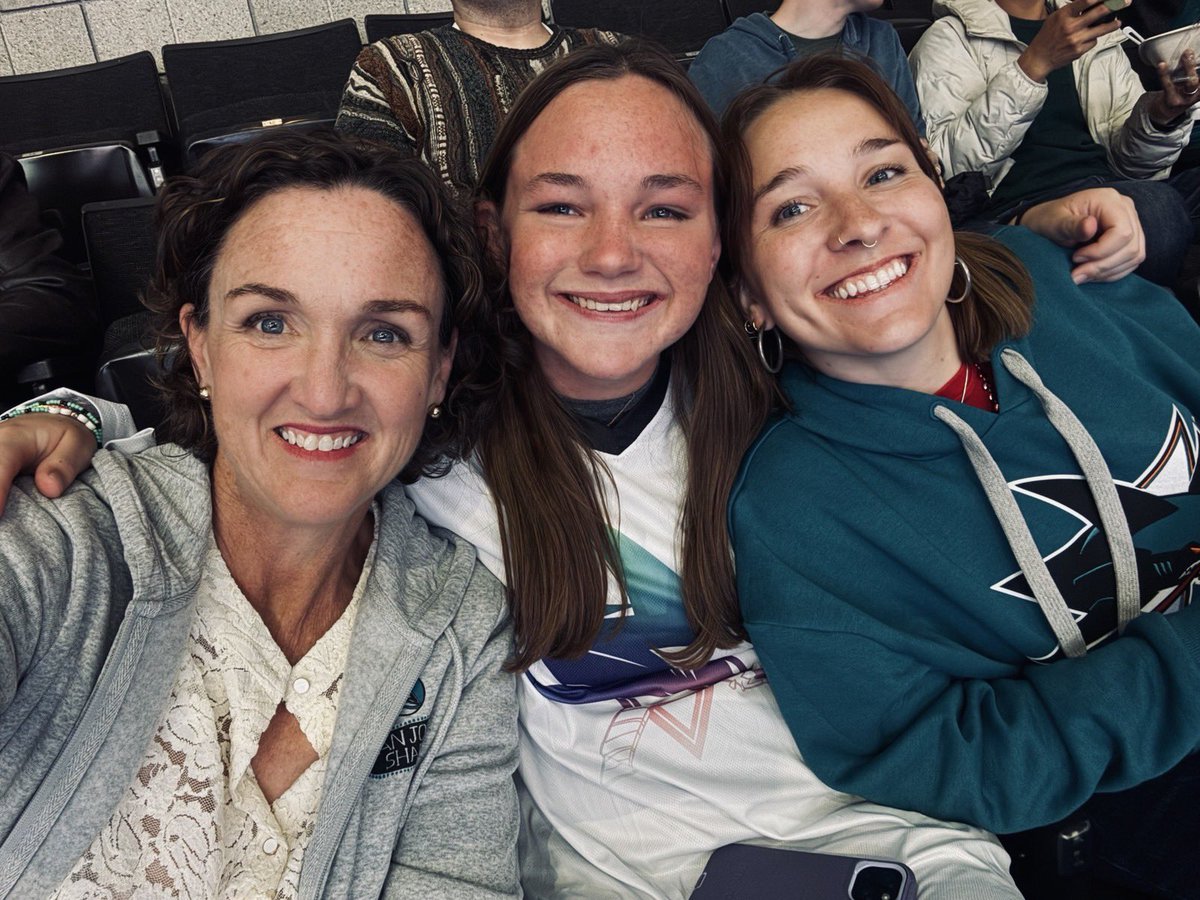 Katie Porter tweet media