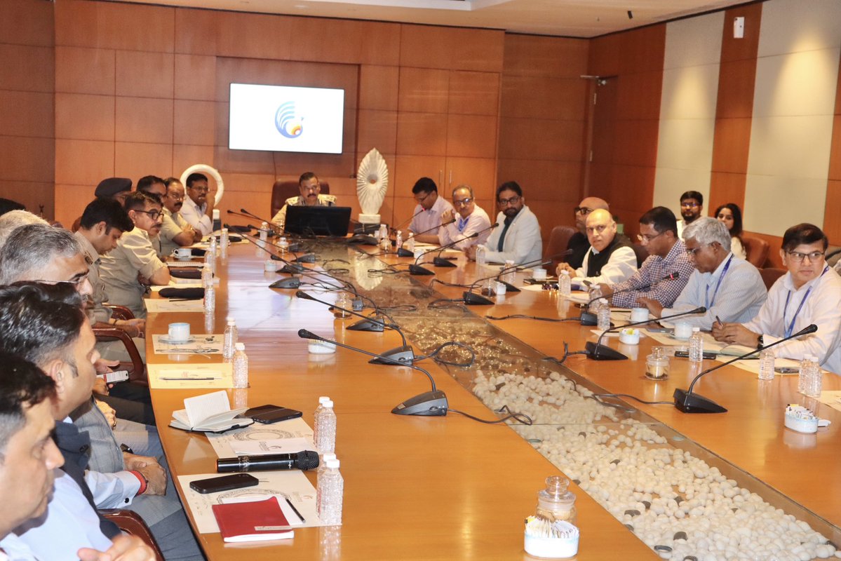 Dr Rajeev Narain Mishra (IPS) tweet media