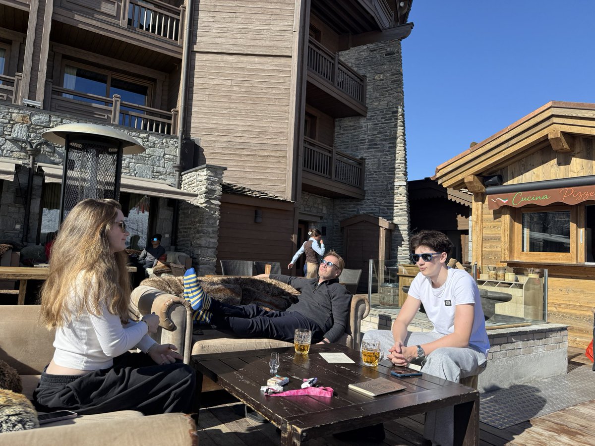 ☆ℂ𝕒𝕥𝕙𝕒𝕣𝕚𝕟𝕒☆ tweet media