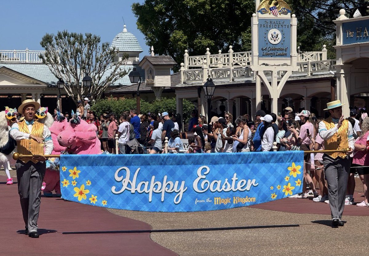 CharactersPBlog's tweet photo. Our friends at @DisCharCentral shared report of the Easter pre-parade, on their Instagram story. New float arrangements for this year with Clara Cluck joining Clarabelle, Thumper, Miss Bunny, Marie and Clarice on a central float (she used to have her own float). ✨💫
#DisneyParks https://t.co/eqLDTmtWec