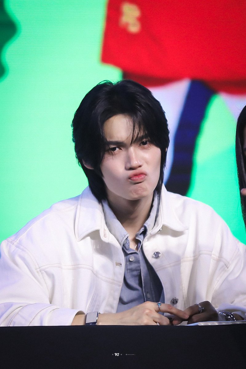 •พีเจจจจจ•🚂 tweet media