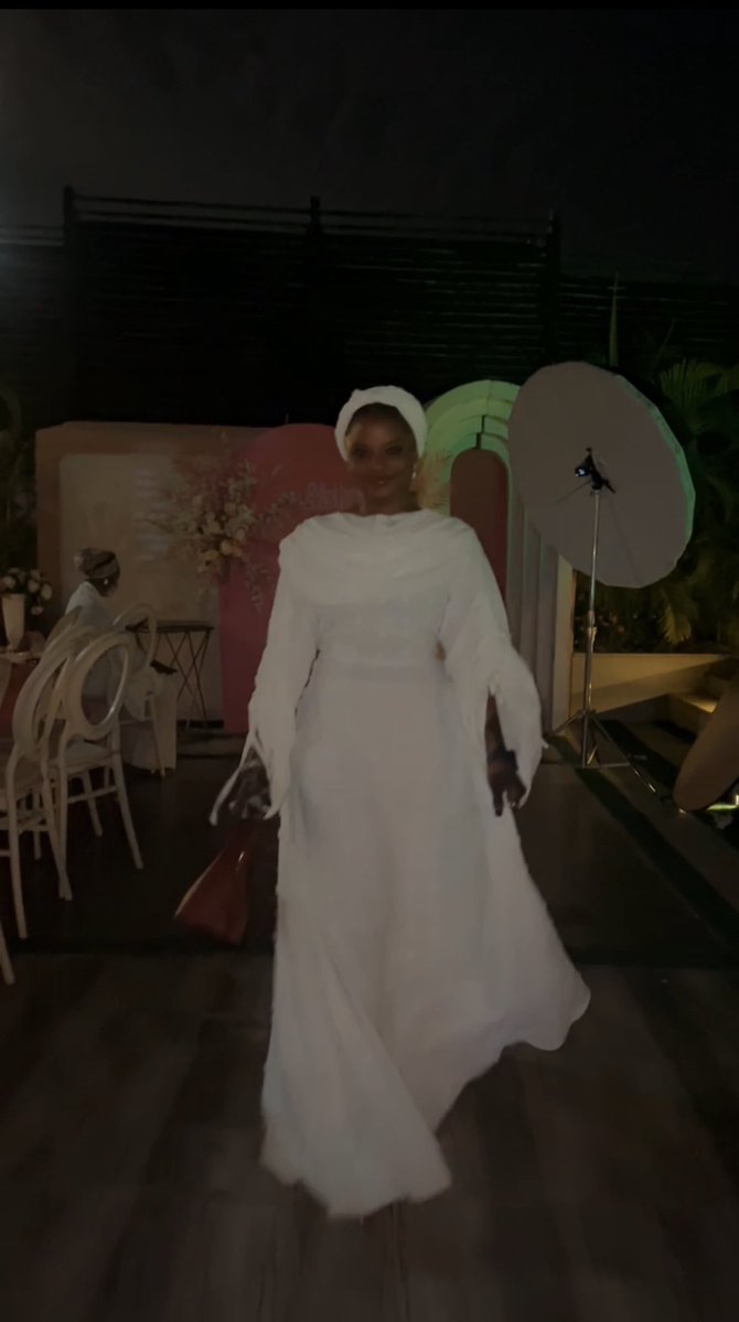 Boss kitty kitty 🐱🥀👑💡🕊 tweet media