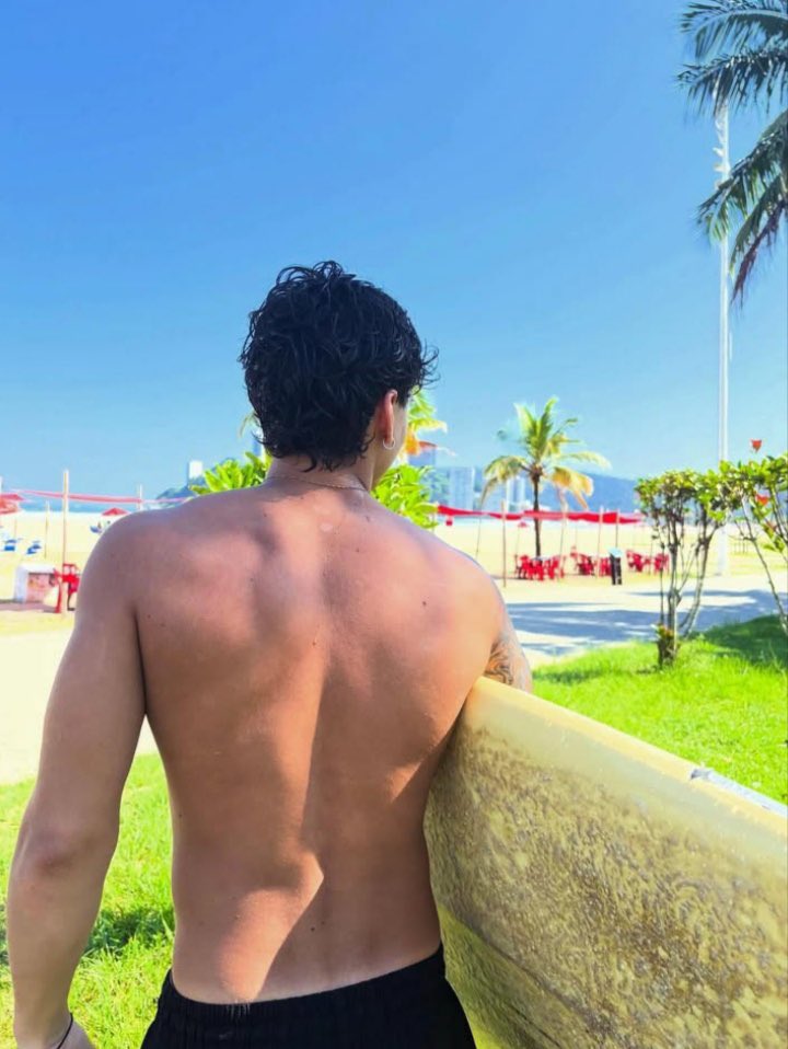 vampirizarei's tweet photo. ⠀⠀ 
✷ antonin dolohov ─┈ @derrytzier ₊˚ ❨

ıdαde: 20.
sexuαlıdαde: gay.
pronomes: ele/dele.
espécıe: vampiro. 
curso: gastronomia. https://t.co/ncbSR6QnmA