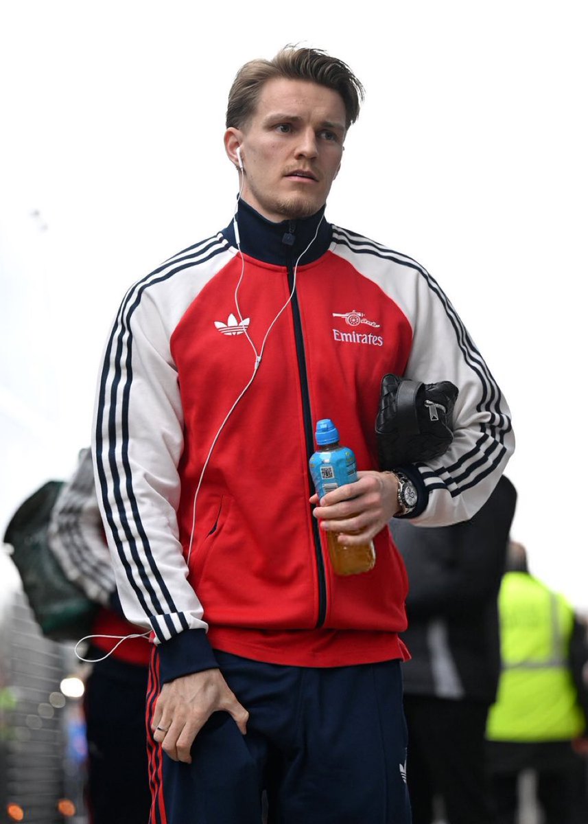 Eduardo Hagn tweet media