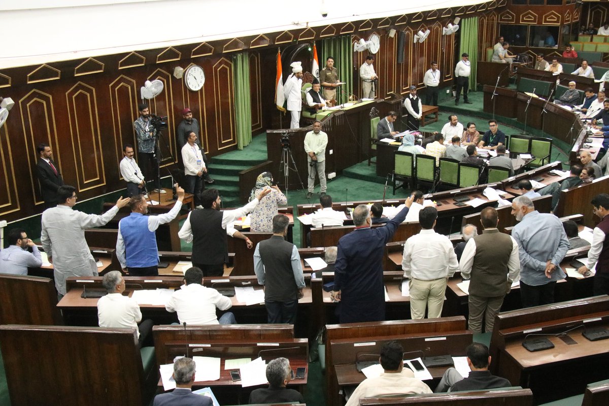 Kashmir Life tweet media