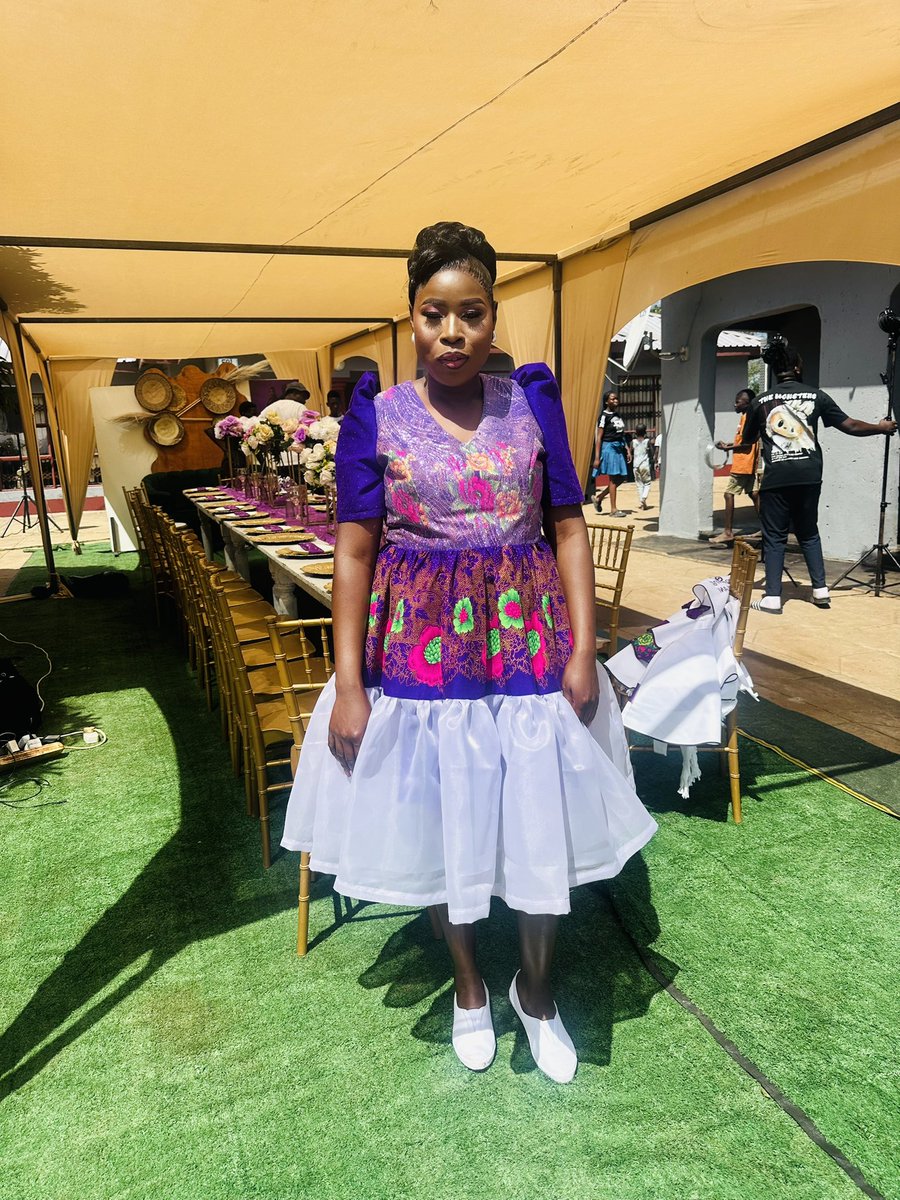events_zoe's tweet photo. Our Mhana Sesi officially married ❤️ https://t.co/dxcz3Gj9qS