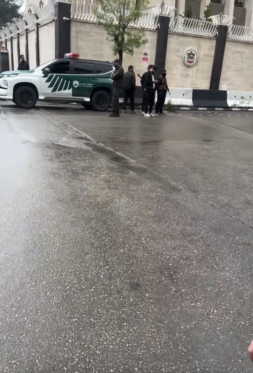 عبدالله المنصوري tweet media