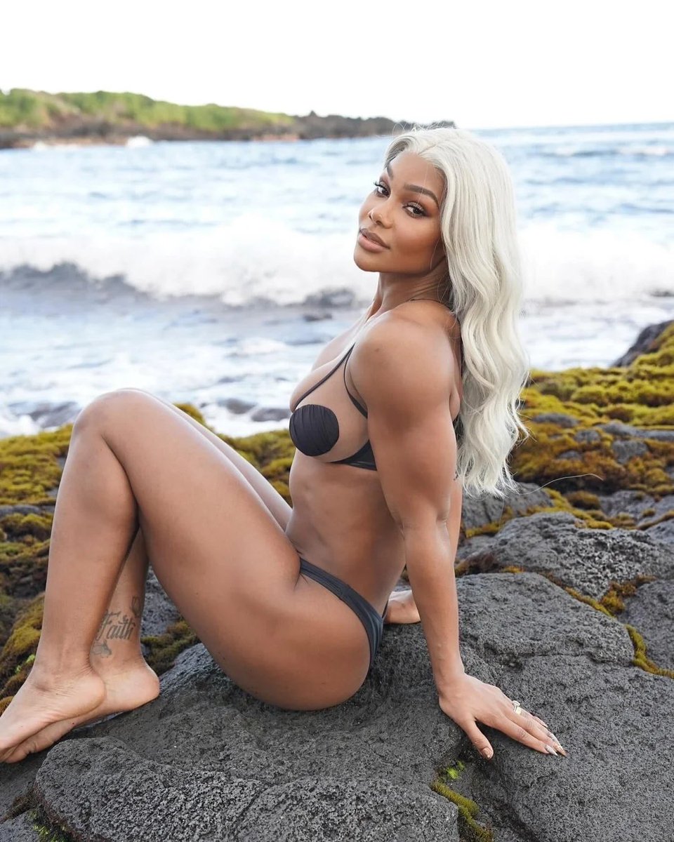 𝐁𝐈𝐆 𝐓𝐖𝐎 tweet media