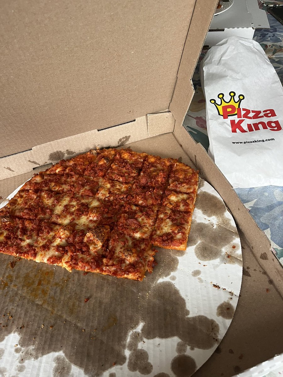 DelusionalHoosier tweet media