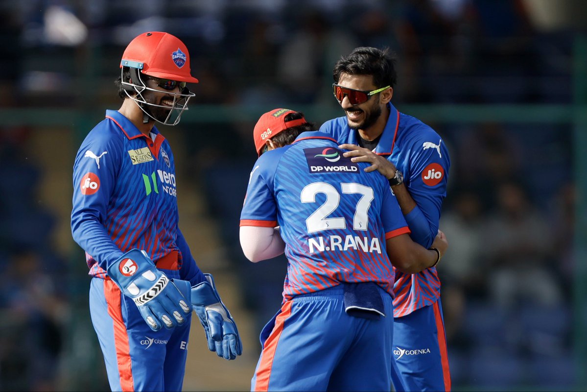 Axar Patel tweet media