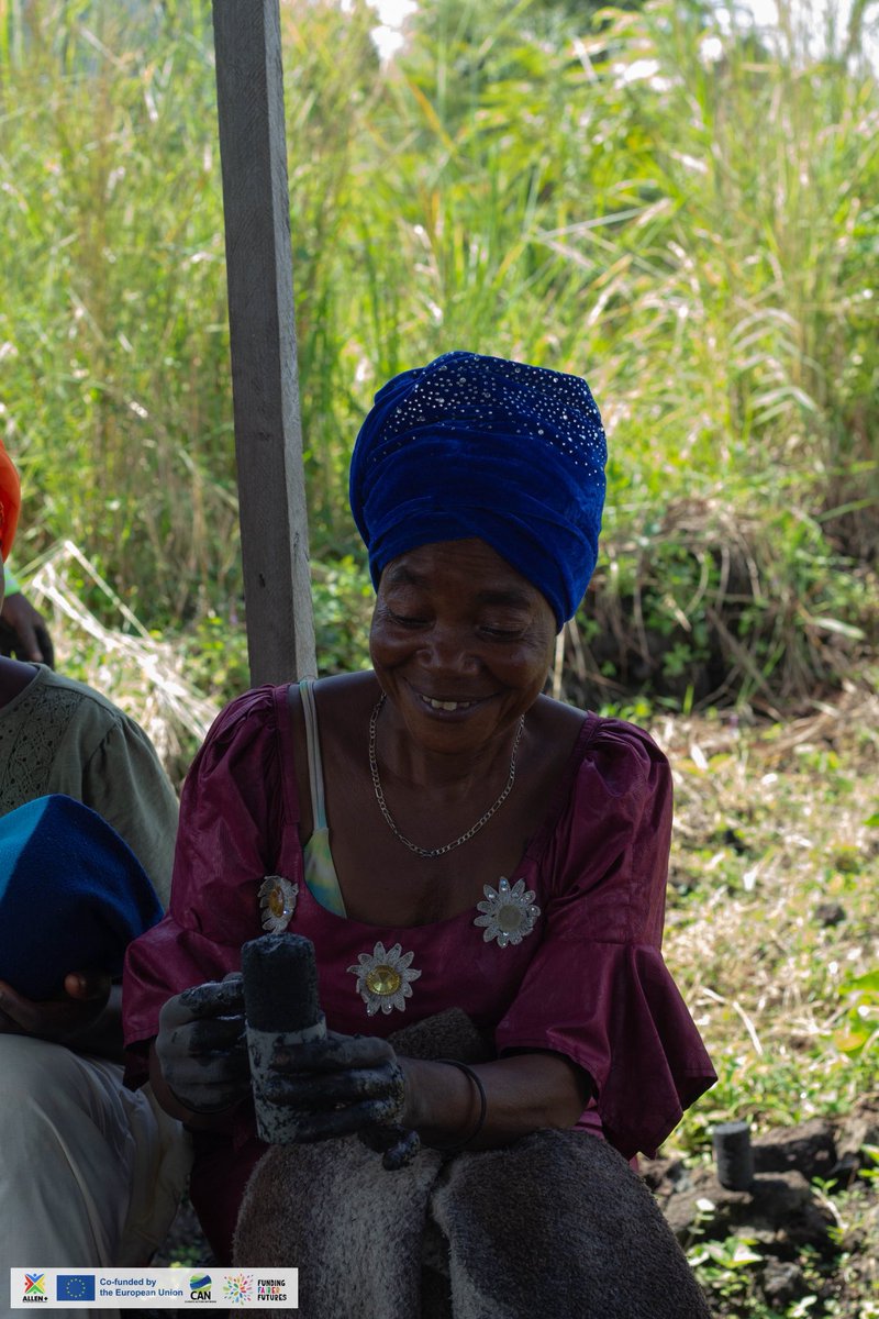 aid_learn47733's tweet photo. Green Entrepreneurship Bootcamp | Day 4 
Turning waste into energy: participants produce eco-friendly briquettes, a practical alternative to deforestation in Virunga National Park.

Cleaner, cheaper, more sustainable. 

#JustTransition #FundingFairerFutures https://t.co/wyxmlJj7wA