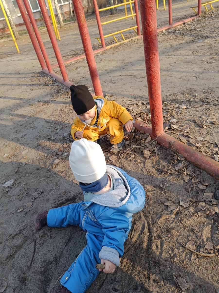 Нинон tweet media