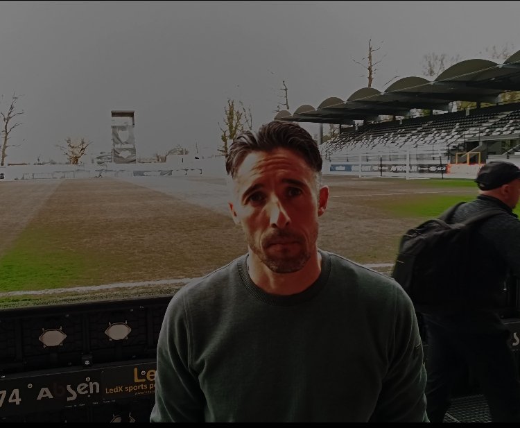 Futbolsloveno's tweet photo. Pese a que el resultado no ha sido el deseado para el Olimpija he podido hablar con @FedeBessone 

Tipazo increíble con muchísimo fútbol en las venas.

El tipo de entrenador que necesitaba el Olimpija y que si le dejan tiempo conseguirá los objetivos que se proponen seguro. https://t.co/hTE24SWWkm