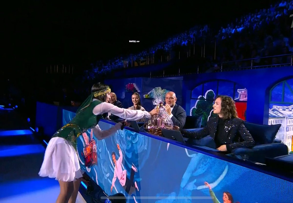 нана tweet media