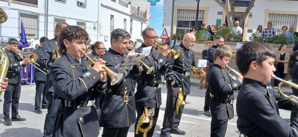 amlaslagunas's tweet photo. @HdadJesusVivo #ViernesSanto2026 ✝️📷| Más imagenes de la primera parte del Viernes Santo para nuestra agrupación, acompañando a la @HdadMonda en su procesión matutina.

#AMLasLagunas #SSanta26 https://t.co/T9l8dTNw9I