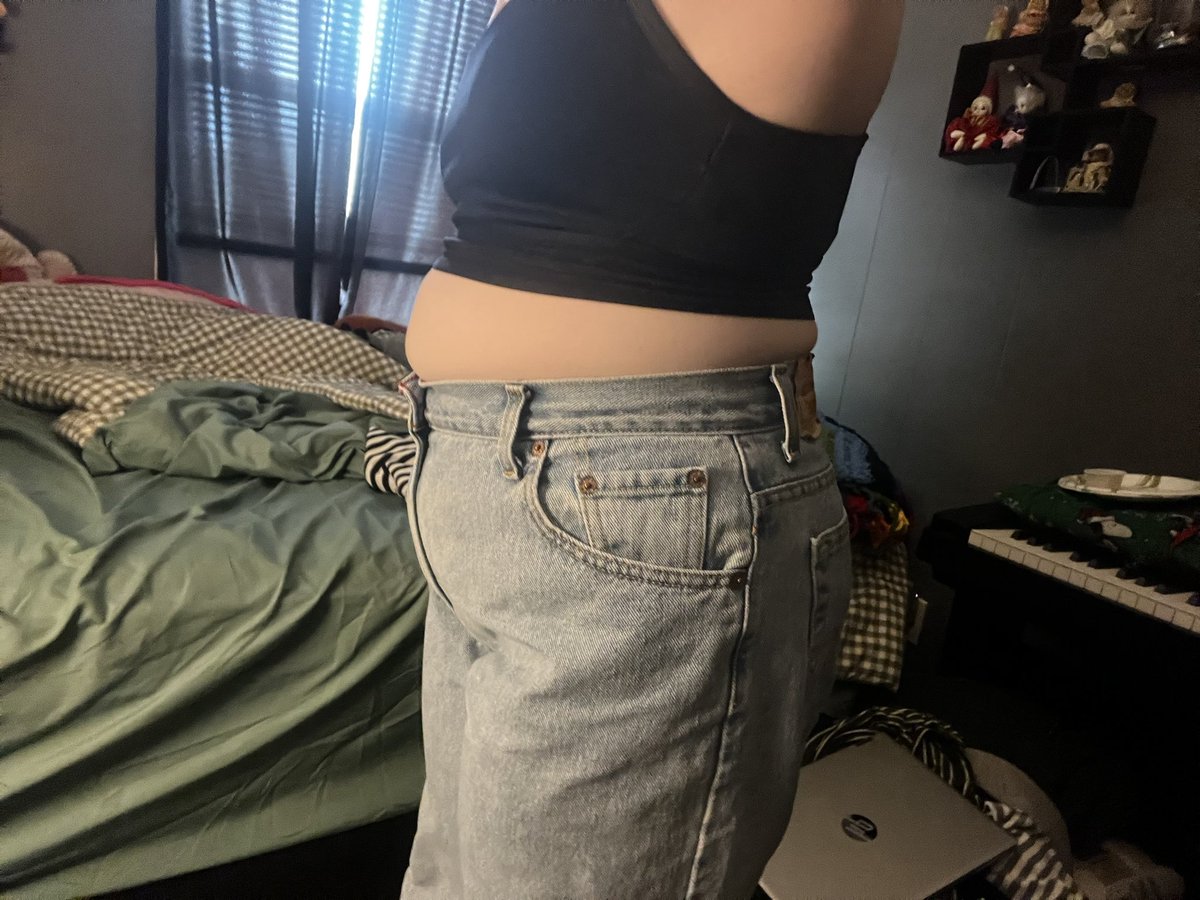 ଘ(੭ˊᵕˋ)੭ tay -65lbs tweet media