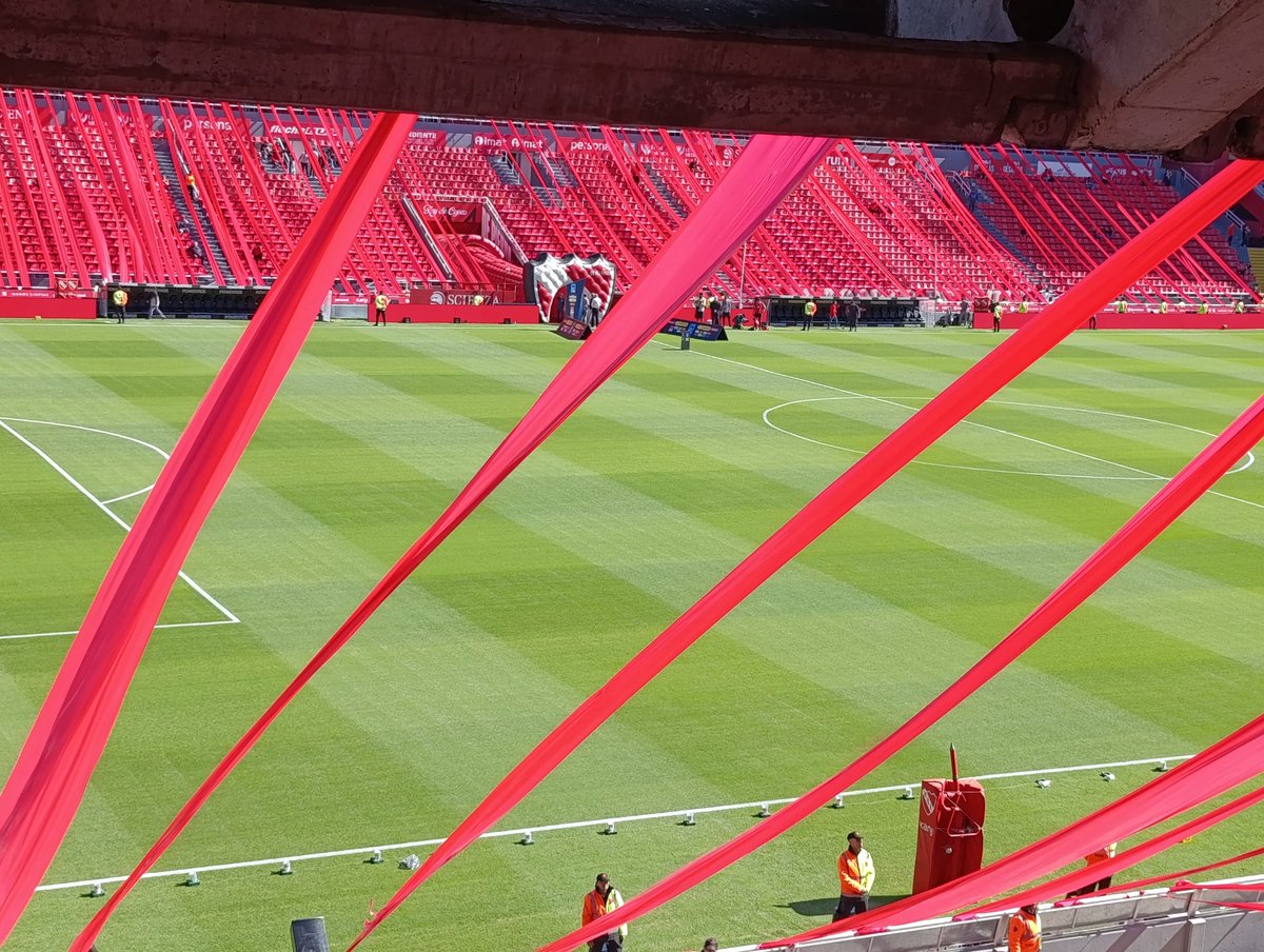 LaNúmeroUno tweet media