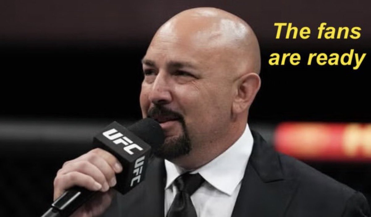 ConOfCombat's tweet photo. #fightday (idk if joe martinez is the announcer today but idc) https://t.co/foneYJptLa