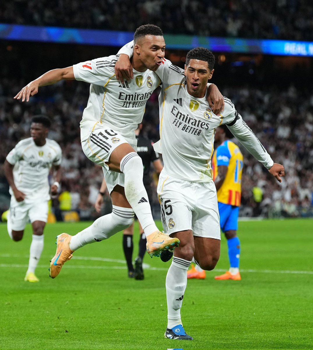 (fan) Aʟʙᴇʀᴛo tweet media