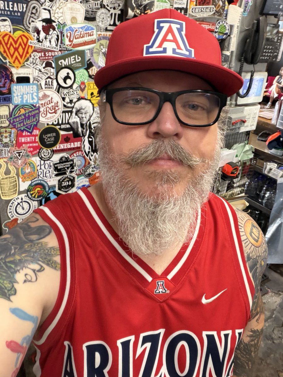 bryce_a_wolfe's tweet photo. @ironmikeluke Backing the A in New Orleans! BTFD https://t.co/DiinW2Hfaq