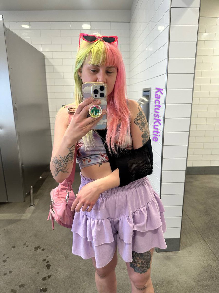 🌵 kactus bday april 7th 🌵 tweet media