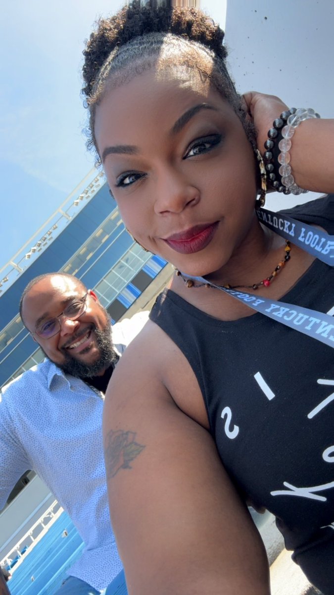 Ahmad’s Mom🏈😾💙🤍 tweet media