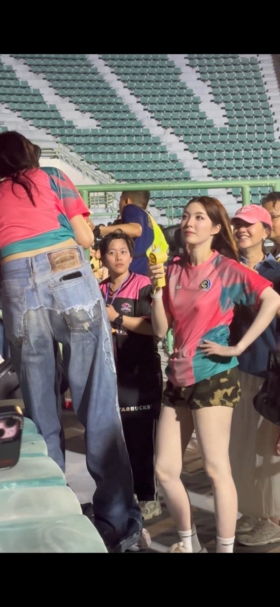 มุสาสื่อสารเชิงจิ้น No free promote tweet media