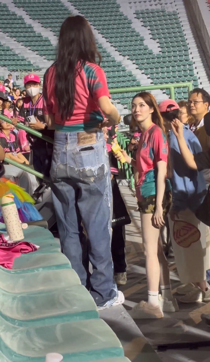 มุสาสื่อสารเชิงจิ้น No free promote tweet media