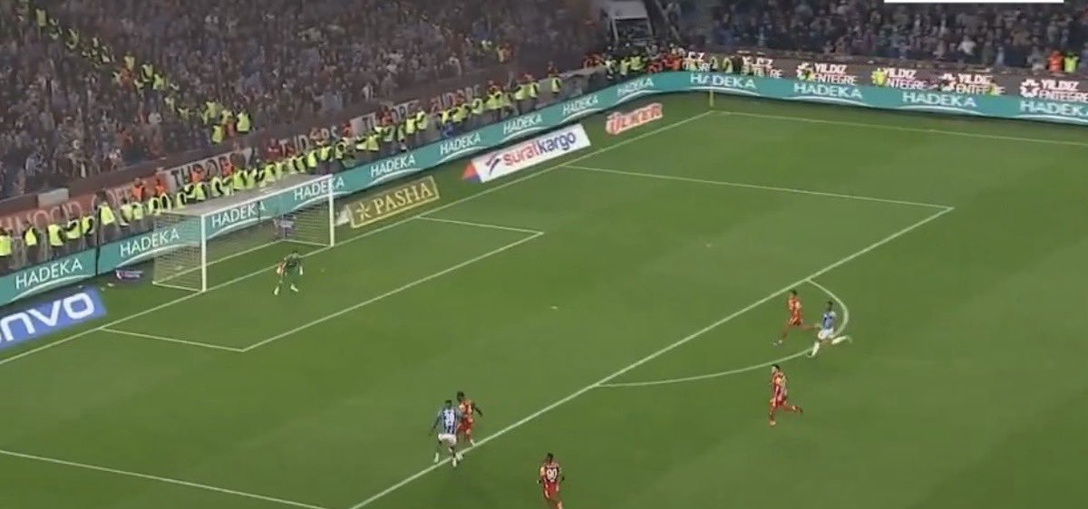 𝐒𝐞𝐥𝐢𝐧 ☆ tweet media