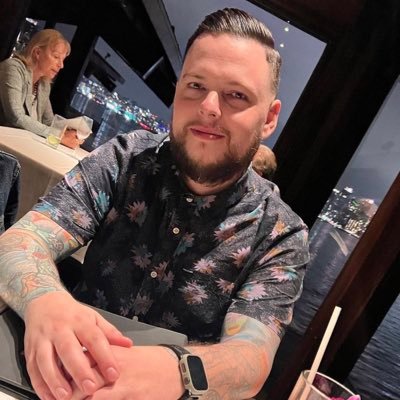 LXXPBUH* tweet media