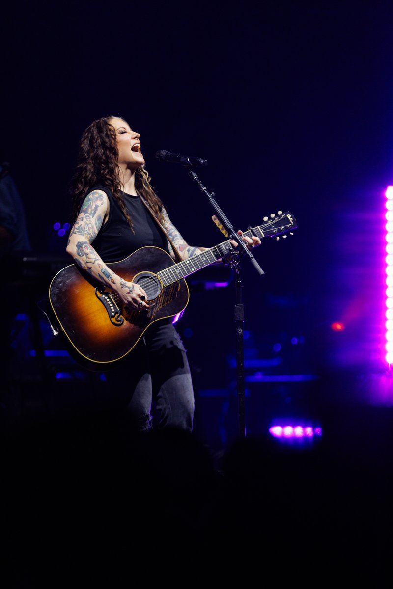Ashley McBryde tweet media