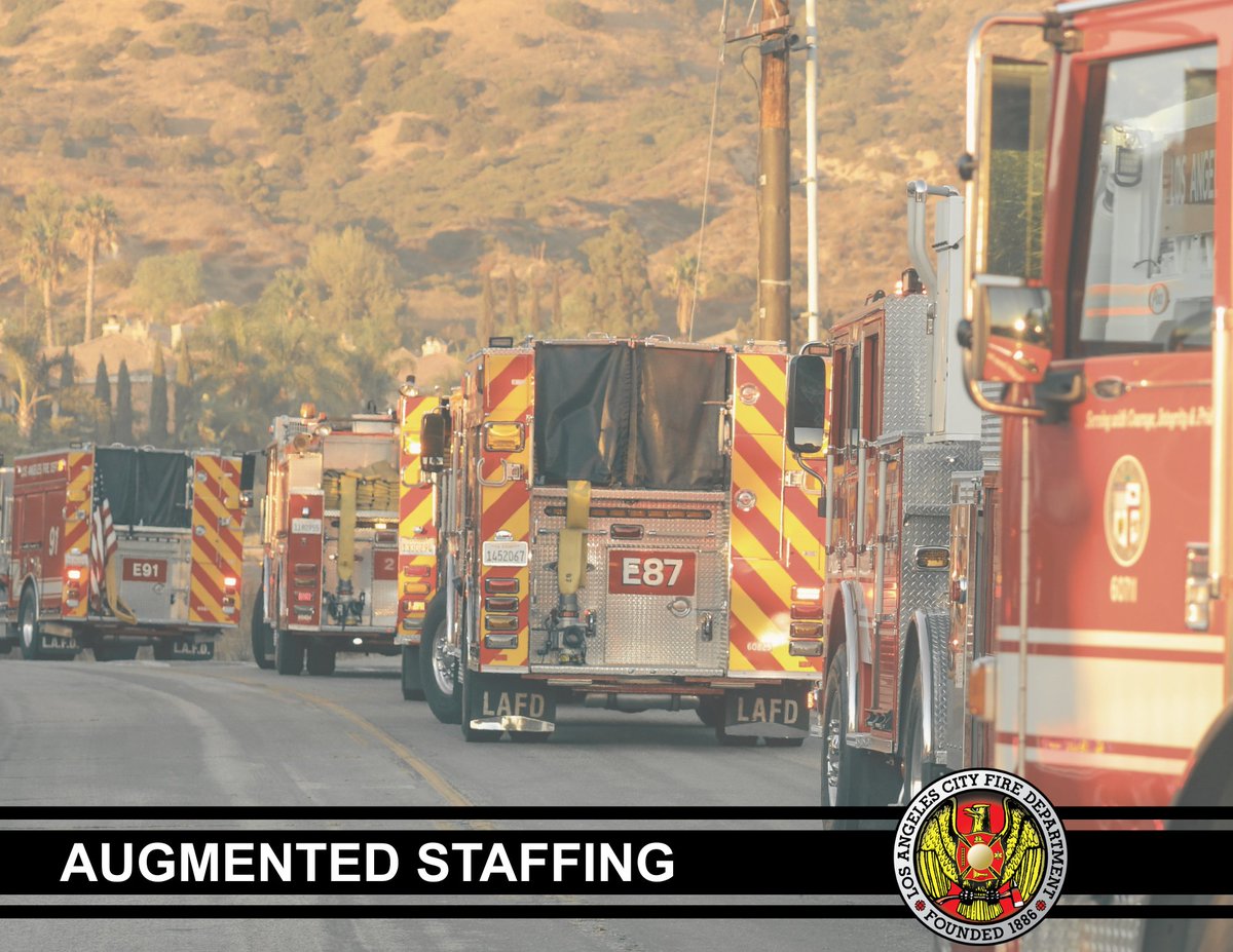 LAFDtalk's tweet image. Santa Ana winds are here. LAFD has enhanced staffing and is coordinating with neighboring agencies.  Be firewise today. Report smoke or fire to 9-1-1. #LAFD #FireSafety #LAFDALerts @SantaAnaWinds