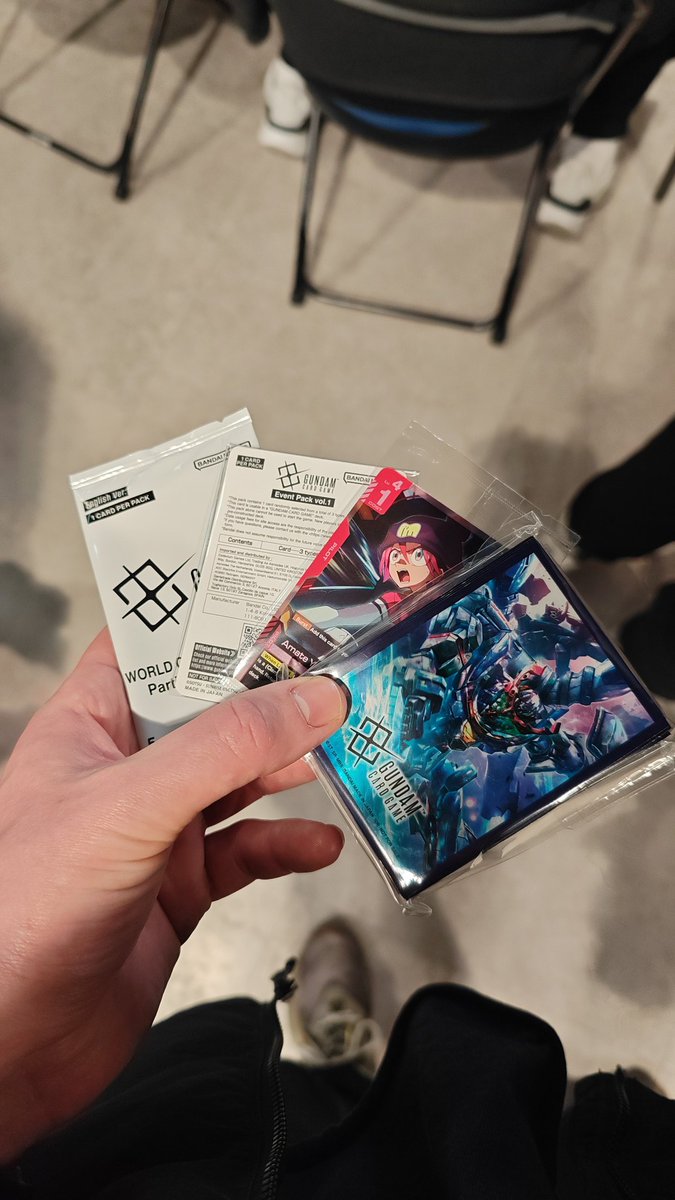 FTKjohnny's tweet photo. 7-2 for 30th place at Bristol offline regionals. Dave went 9-0 for first seed with our list. Fingers crossed for him in top cut.

#GCG
#GundamCardGame
#MobileSuitGundam https://t.co/Ew21EurwC7