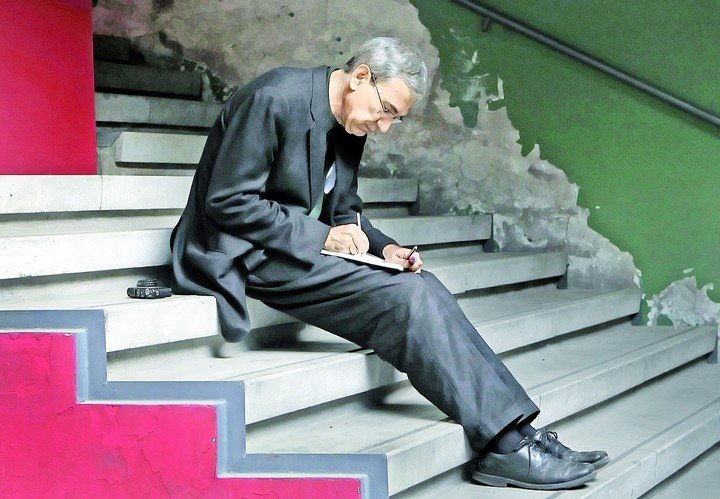 "Yazmak, yaşanmamış hayattan intikam almaktır."

Orhan Pamuk