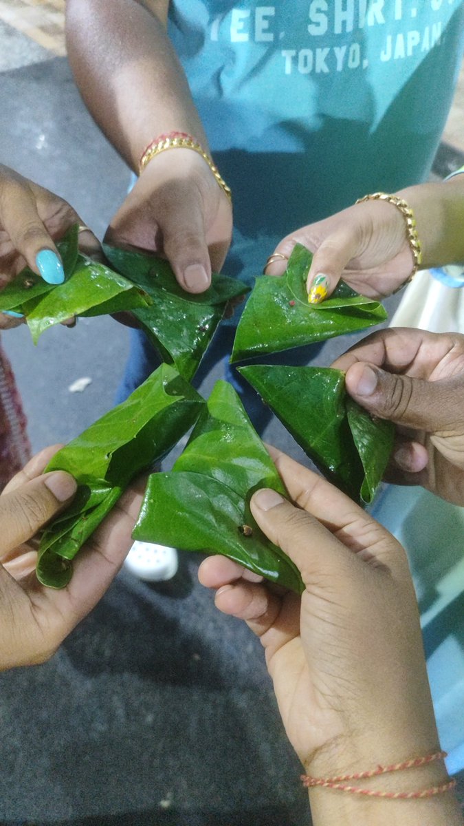 ItismitaCodes03's tweet image. ପାନ ସମୟ  ✌️#cuttack