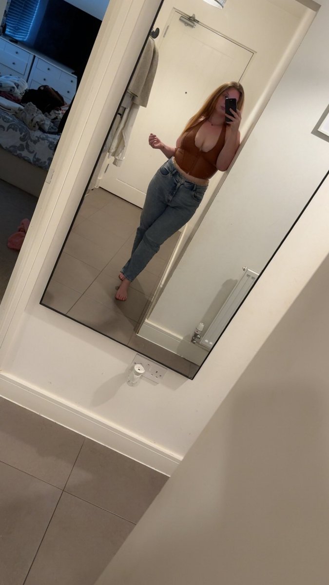 𝘘𝘶𝘦𝘦𝘯𝘍𝘢𝘺𝘦. 𐙚 ˚💛 tweet media