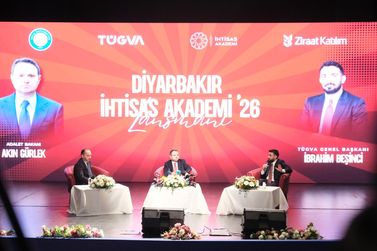 tugvauniversite's tweet photo. 📍Diyarbakır

İhtisas Akademi ’26 Lansmanı’nı Diyarbakır’da güçlü bir katılımla gerçekleştirdik. 💪

Adalet Bakanımız Sn. Akın Gürlek ve Genel Başkanım İbrahim Beşinci’nin teşrifleriyle düzenlenen programda, gençliğin adalet vizyonu ve yeni ufuklar konuşuldu. 📚✨ https://t.co/PBETG8rTWI