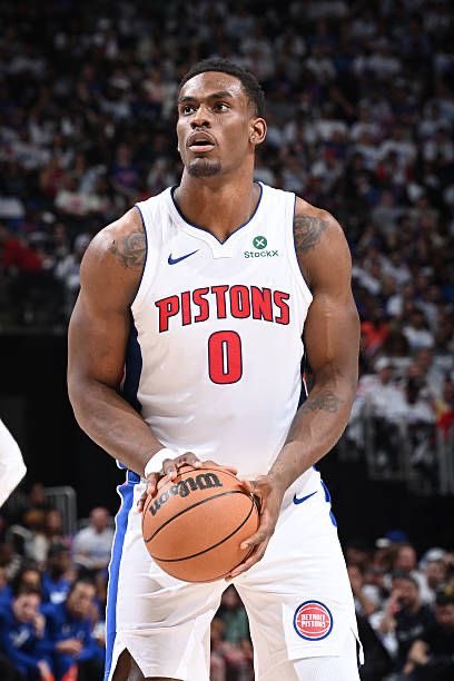 Male Central tweet media